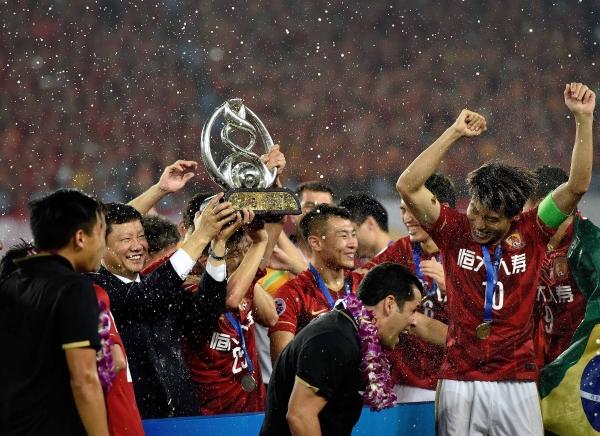 心之拳击!广州恒大进军亚冠强 心之拳击!广州恒大进军亚冠强