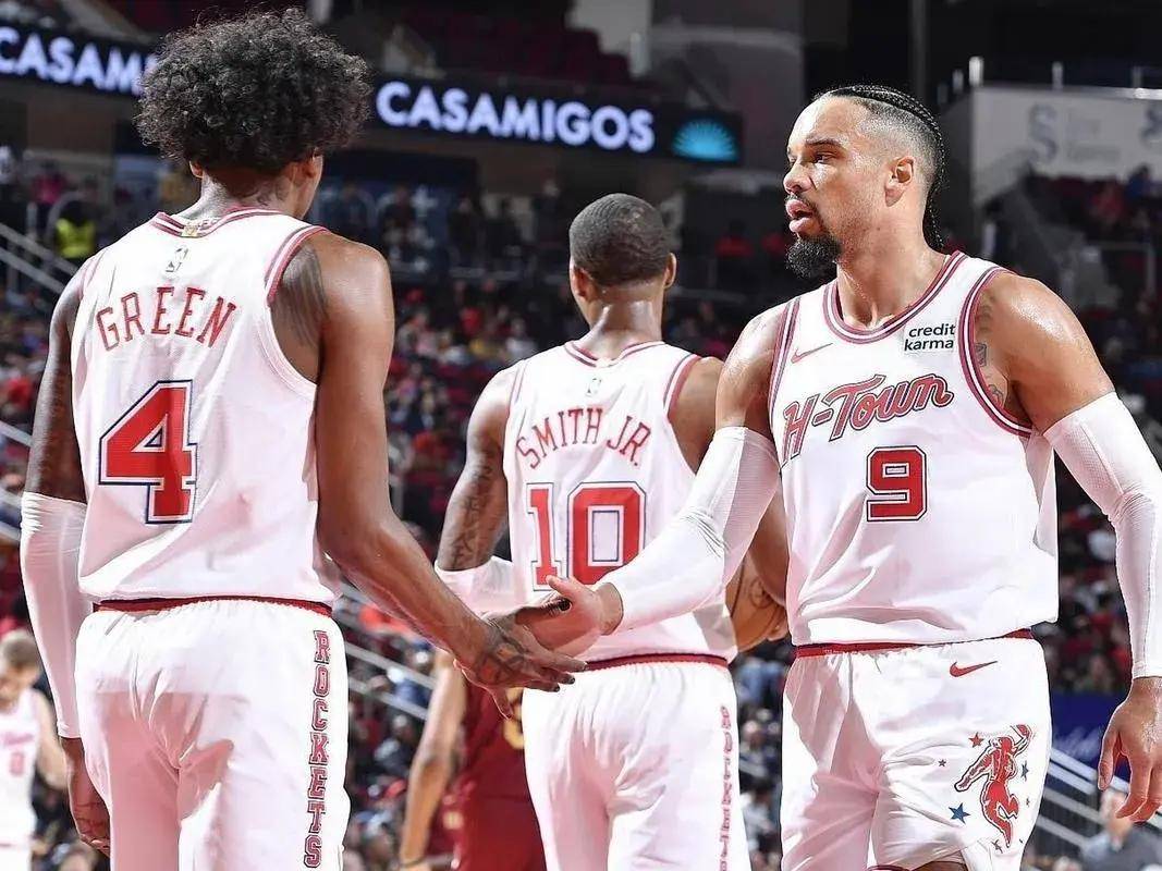 火箭惨败国王,遭遇五连败 火箭惨败国王,遭遇五连败