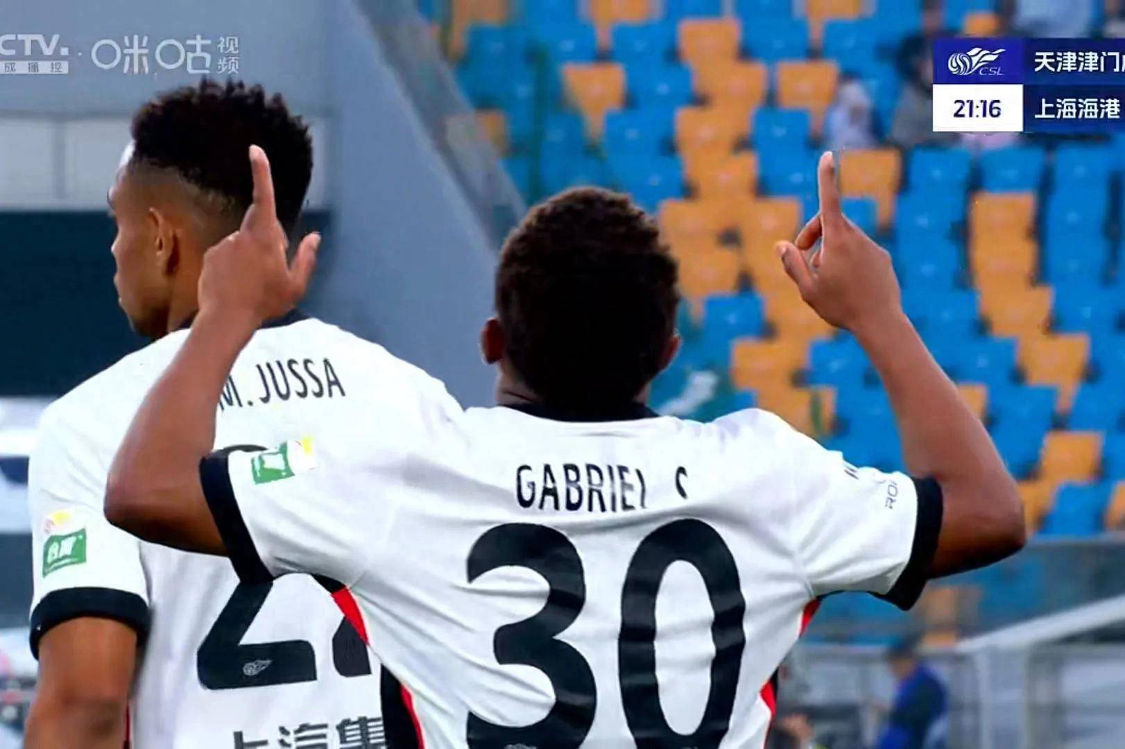 上港教练组将会执教中超德比战 上港教练组将会执教中超德比战