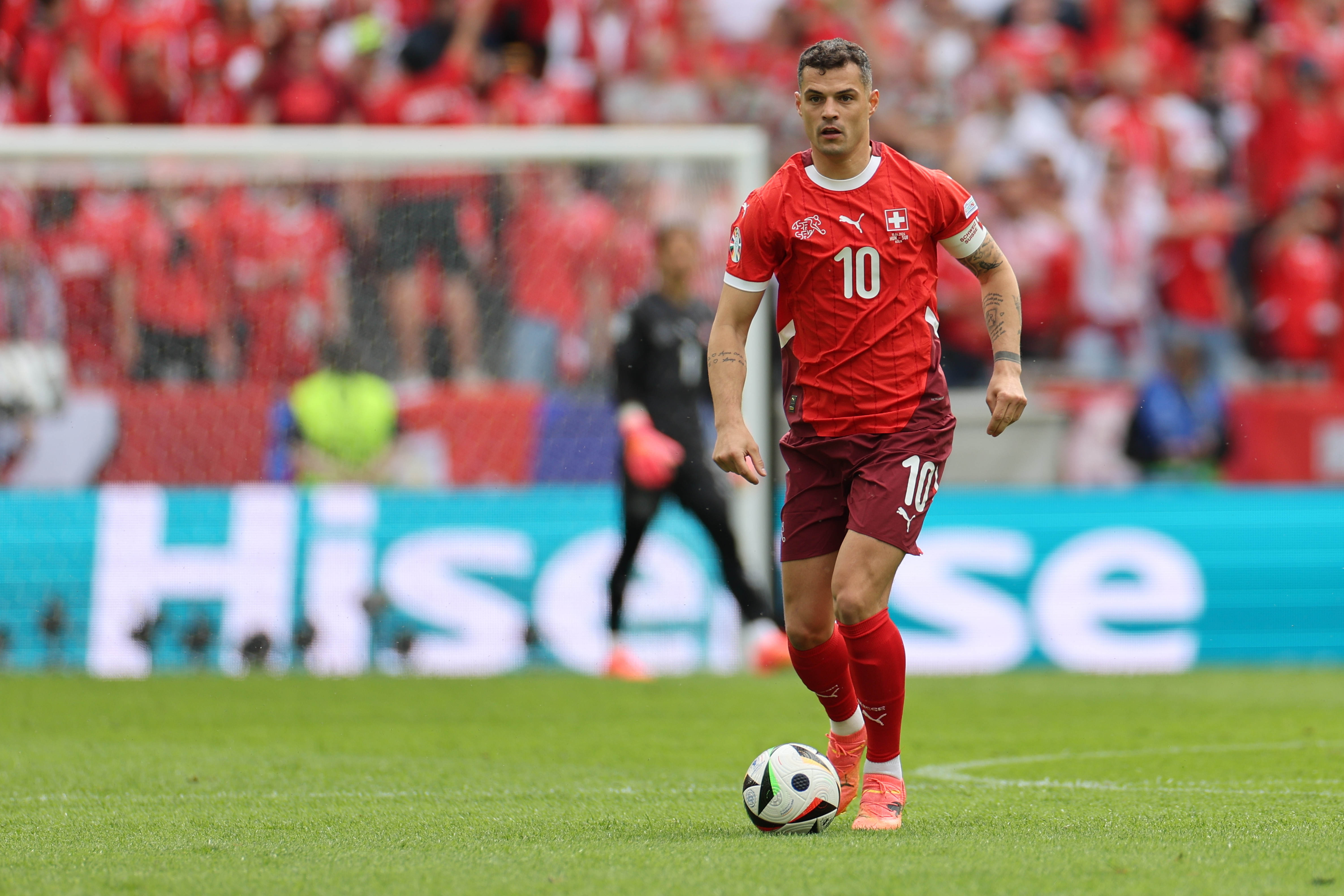 克罗地亚2-1捷克：欧洲杯小组赛比赛精彩纷呈的简单介绍