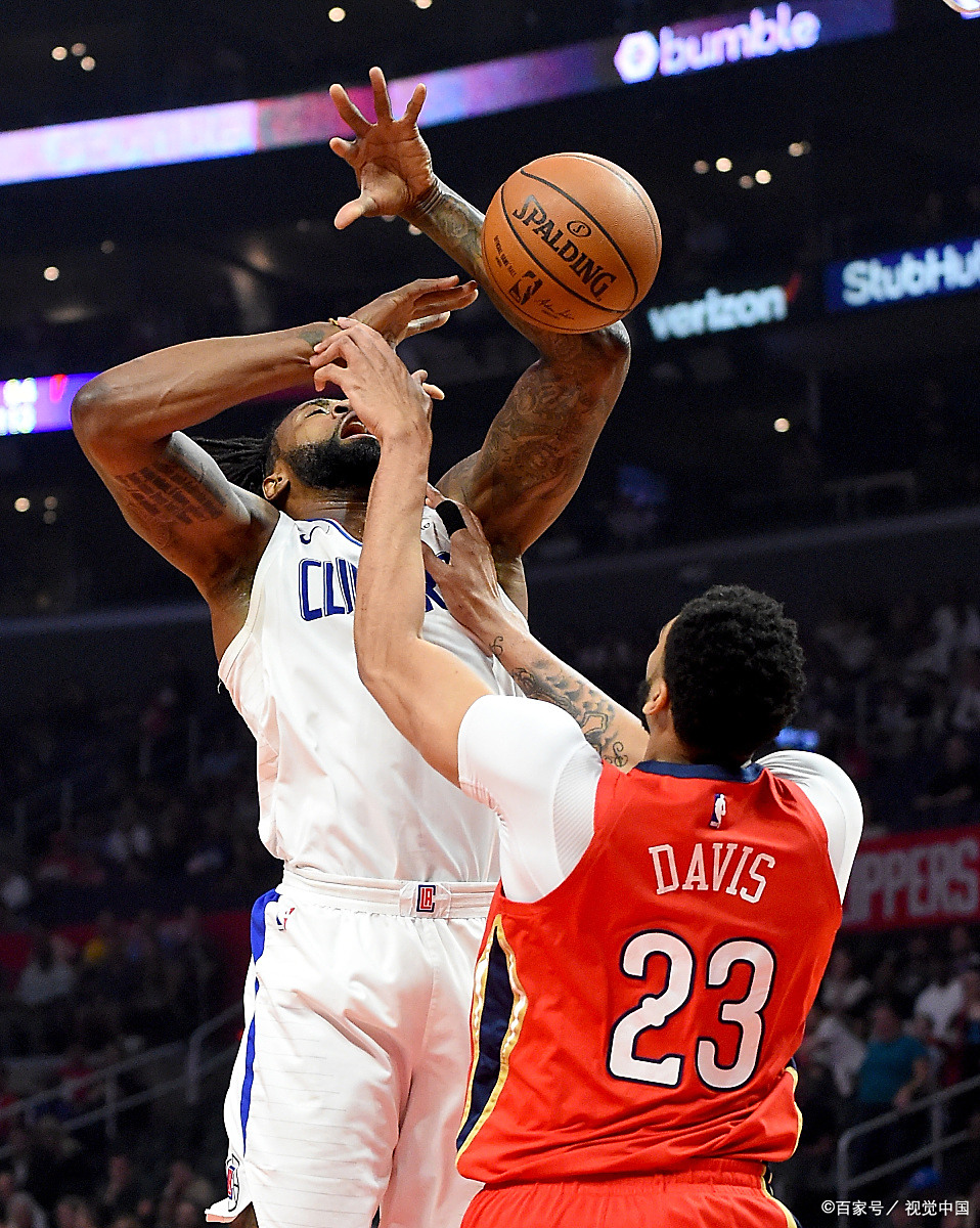 快船惊险击败太阳，保持不败记录