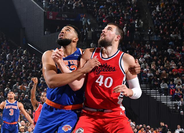 快船击败尼克斯,继续领先 快船击败尼克斯,继续领先