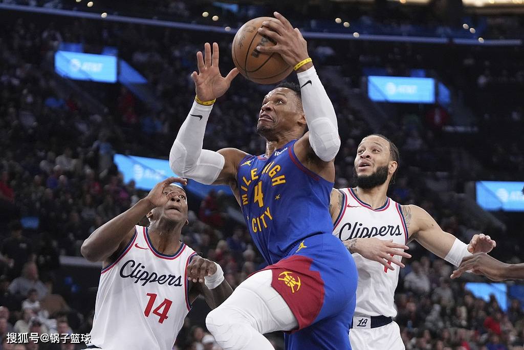 火箭主场力擒开拓者继续领先 火箭主场力擒开拓者继续领先