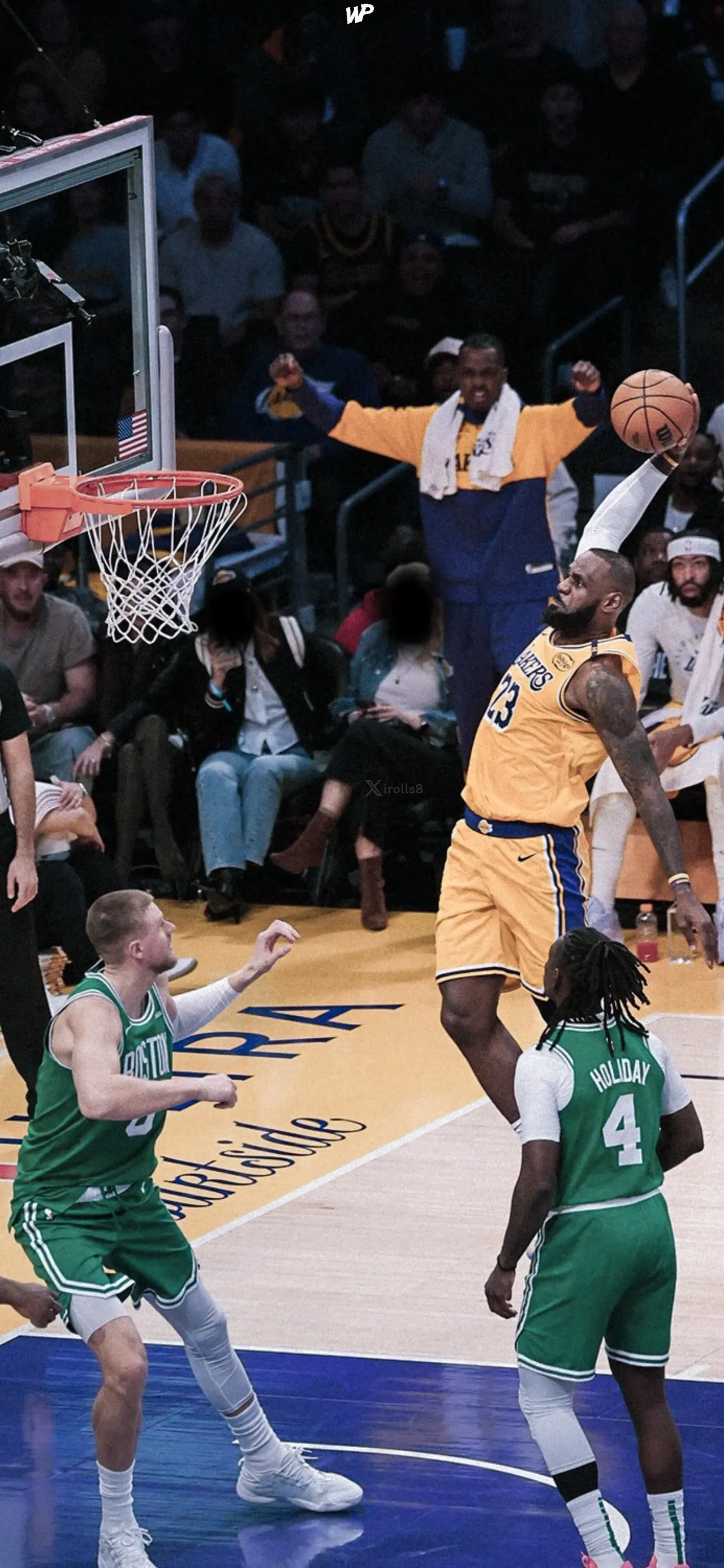 湖人主场大胜雄鹿，戴维斯伤愈复出令人眼前一亮