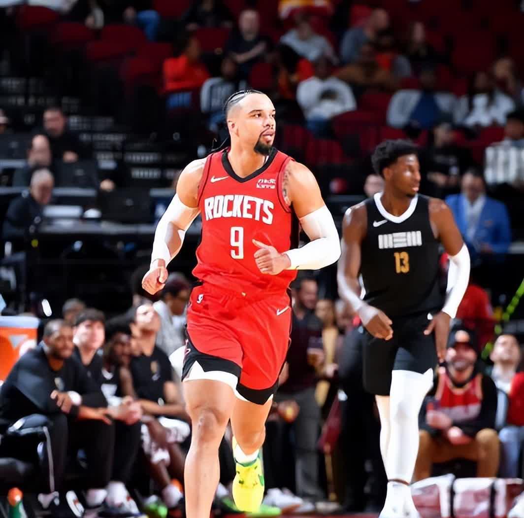 火箭险胜黄蜂，沃尔复出表现抢眼