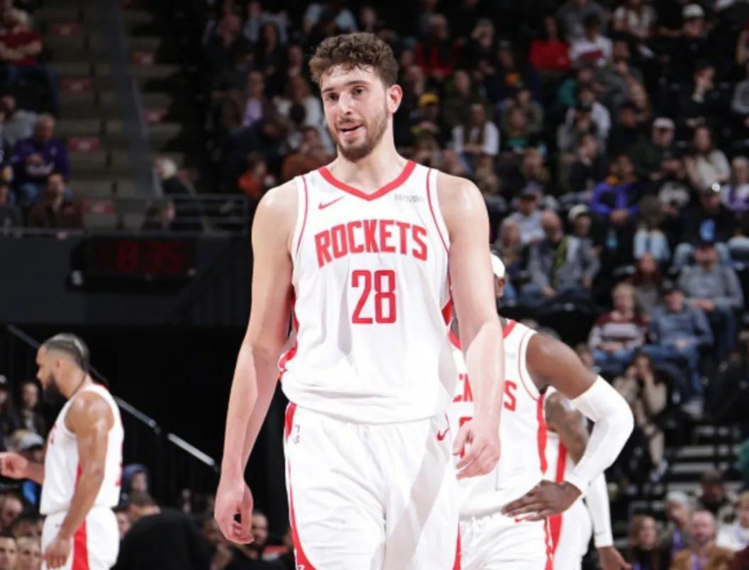 火箭客场力克尼克斯,取得八连胜 火箭客场力克尼克斯,取得八连胜